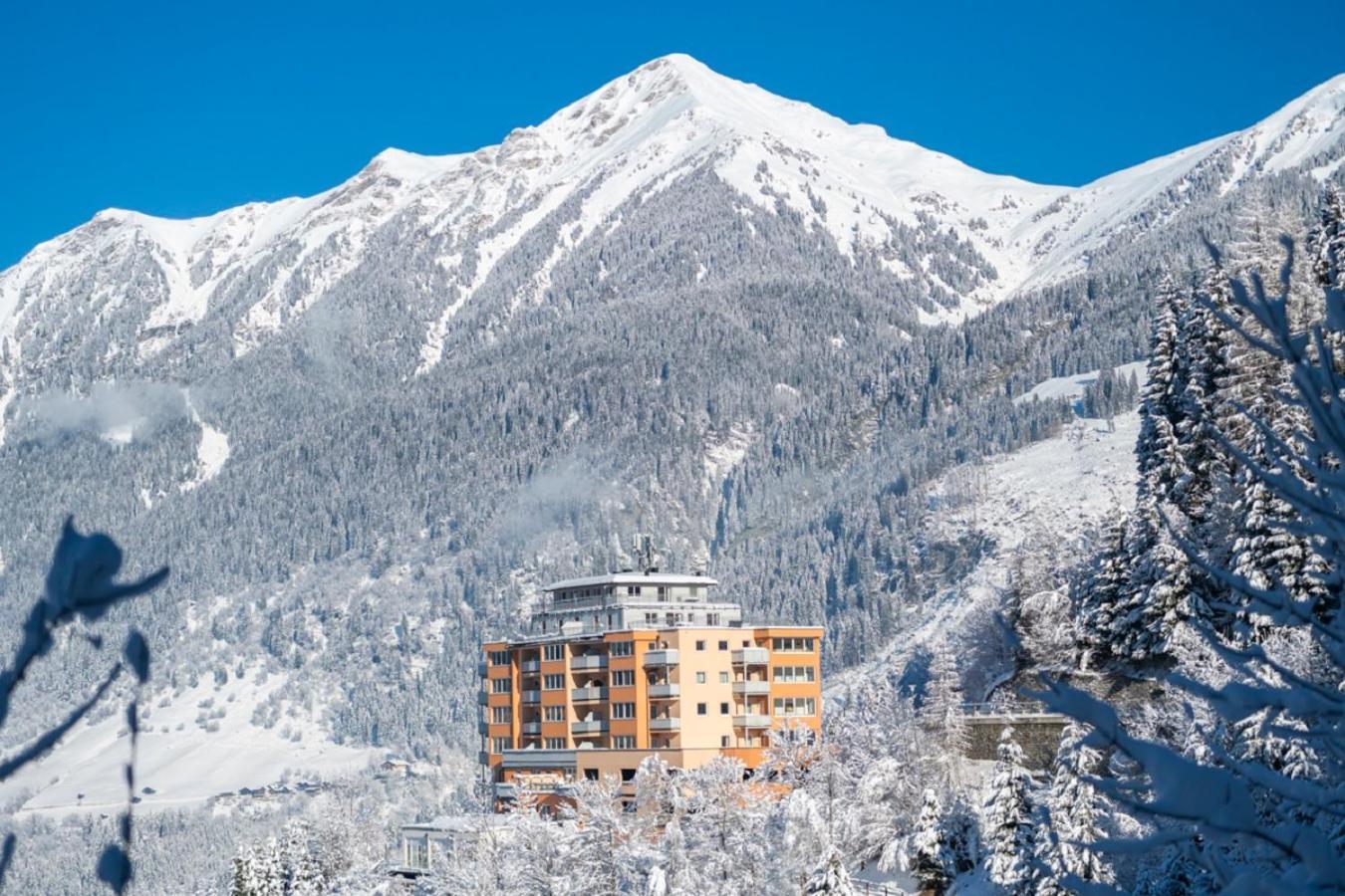 Panorama Spa Lodges Das.Schiller Bad Gastein Exterior photo